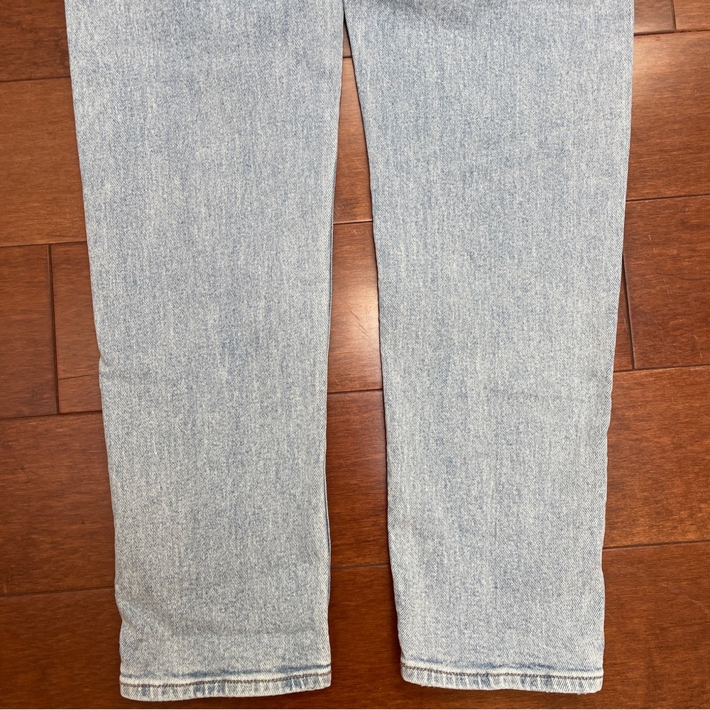 American Eagle- Basic Light Wash High Rise Strigi… - image 6